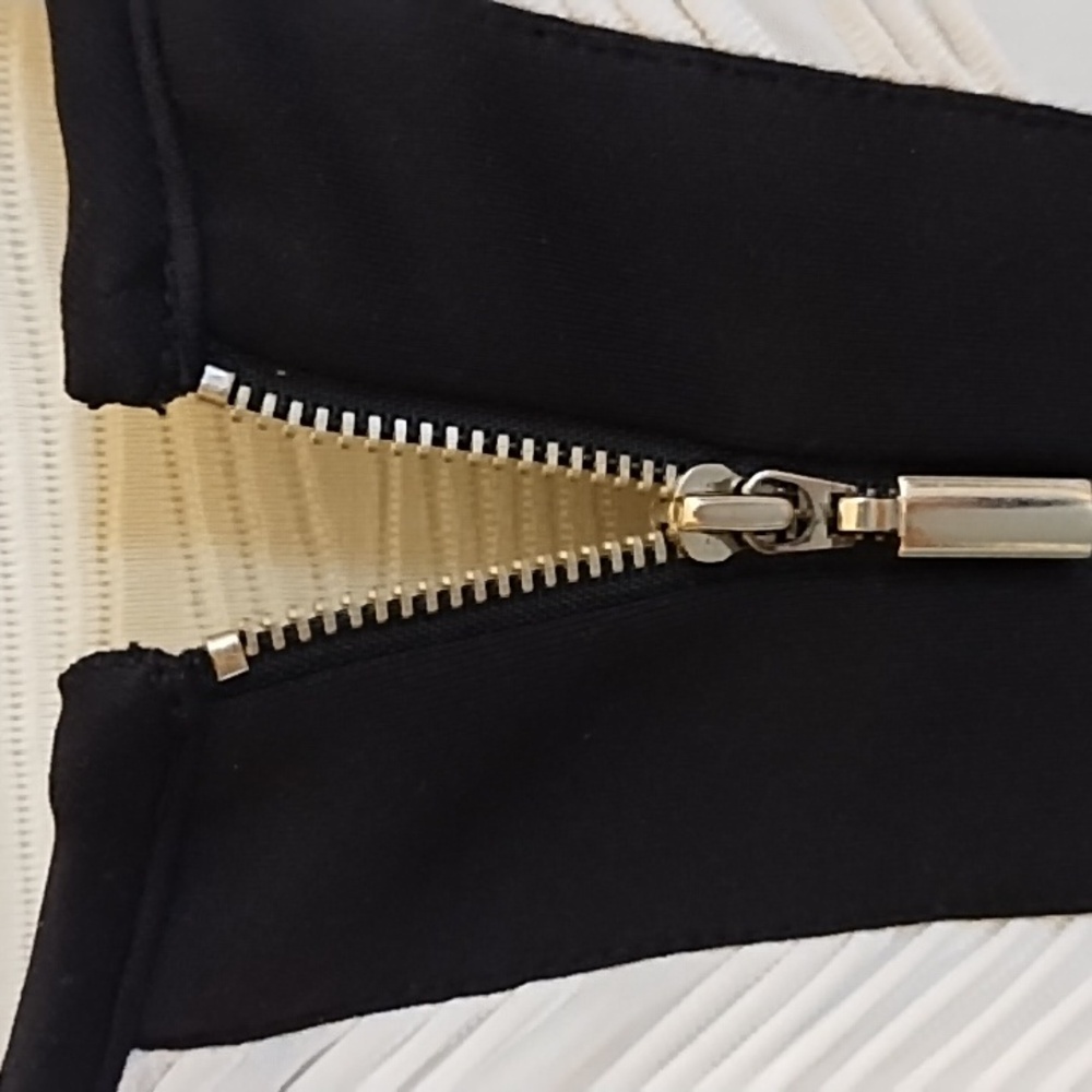 ALFANI BEAUTIFUL WORKDAY TO EVENING-OUT CARDIGAN BLACK/WHITE, ZIP FRONT - Picture 4 of 8